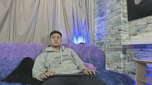 NoahAndBunny online show from 05-15-26, 11:50