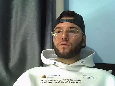 piazaocwb23 online show from 04-28-26, 04:01