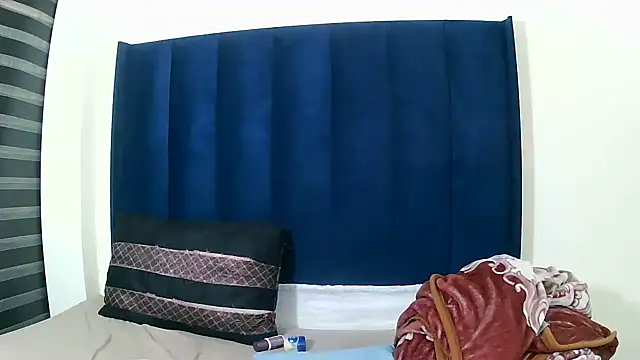 MelaniBbe online show from 04-28-26, 06:46