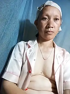 Heli pusy online show from 05-16-26, 10:36