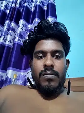 Snapshot of Fiveselt chatting on 03-27-26, 12:38 Fiveselt online show from 03-27-26, 12:38