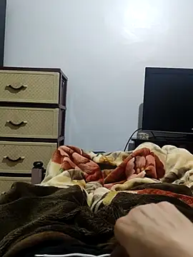 Snapshot of JoyousArray85 chatting on 03-29-26, 04:40 JoyousArray85 online show from 03-29-26, 04:40