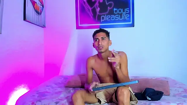 Boys xxx  online show from 04-29-26, 05:00