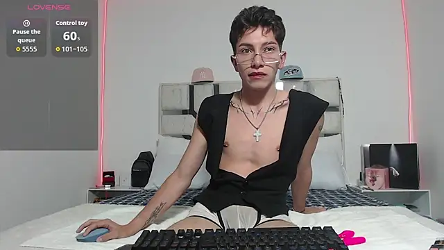 Snapshot of tiam_muller_fenix chatting on 04-11-26, 12:59 tiam muller fenix online show from 04-11-26, 12:59