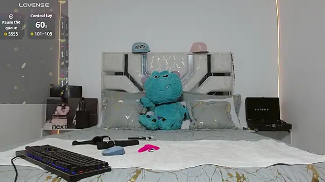 Snapshot of tiam_muller_fenix chatting on 04-20-26, 02:14 tiam muller fenix online show from 04-20-26, 02:14