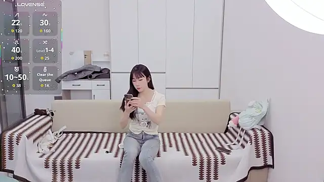 Lixue001 online show from 03-14-26, 09:37