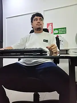 Snapshot of The_intruder_ chatting on 04-03-26, 05:27 The intruder online show from 04-03-26, 05:27