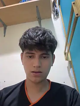 Snapshot of crxsverx chatting on 03-14-26, 03:34 crxsverx online show from 03-14-26, 03:34