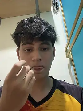 Snapshot of crxsverx chatting on 03-16-26, 05:13 crxsverx online show from 03-16-26, 05:13