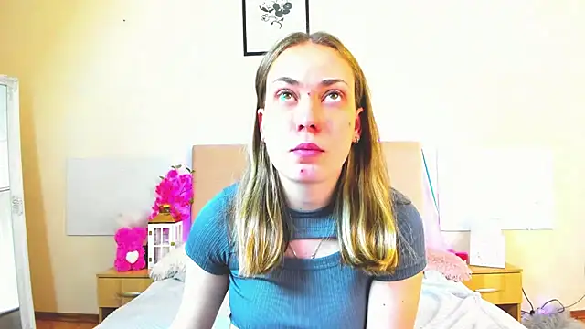 MelanieCuty online show from 06-03-26, 05:32