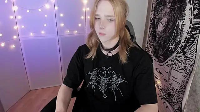 Snapshot of Simochka_w chatting on 07-02-26, 04:29 Simochka w online show from 07-02-26, 04:29
