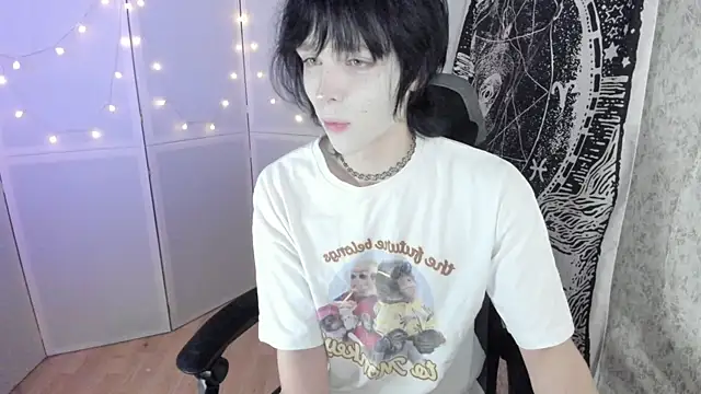 Snapshot of Simochka_w chatting on 08-07-26, 04:03 Simochka w online show from 08-07-26, 04:03