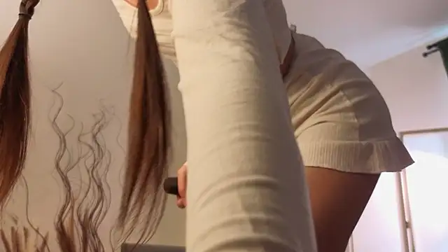 Milisaaaaa online show from 03-31-26, 09:10