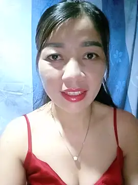 Yiyi102300 online show from 07-11-26, 04:48