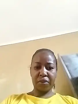 Prettylicou online show from 04-12-26, 02:11