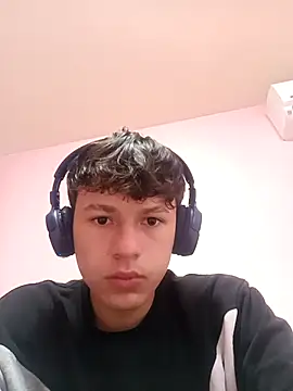 Snapshot of fercho_steel_twink chatting on 03-30-26, 05:36 fercho steel twink online show from 03-30-26, 05:36