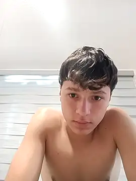 Snapshot of fercho_steel_twink chatting on 04-06-26, 05:14 fercho steel twink online show from 04-06-26, 05:14