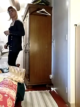 Snapshot of stephie83 chatting on 03-24-26, 04:34 stephie83 online show from 03-24-26, 04:34