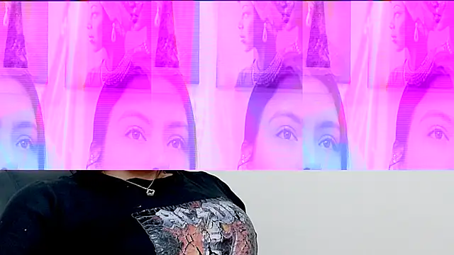 hotlatinaluna23 online show from 04-20-26, 01:47