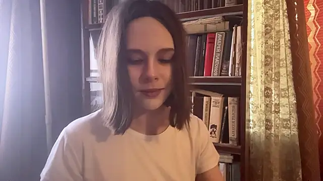 Snapshot of HyunCorrente chatting on 03-21-26, 08:19 HyunCorrente online show from 03-21-26, 08:19