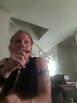 Snapshot of yourMasterisBored chatting on 06-21-26, 01:46 yourMasterisBored online show from 06-21-26, 01:46