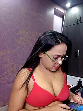hornyrosy321 online show from 05-06-26, 06:02