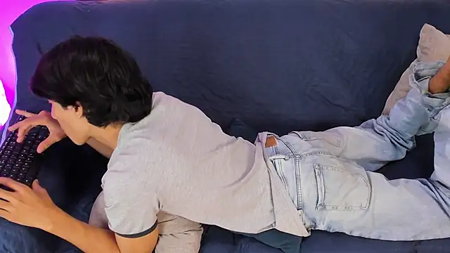 Cheys Mast online show from 03-18-26, 06:44