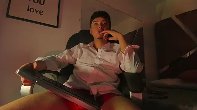 Noah DeLuca  online show from 03-20-26, 07:19