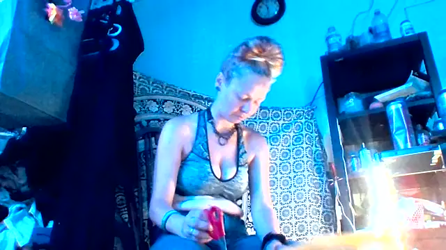 Ambionce online show from 06-14-26, 01:25