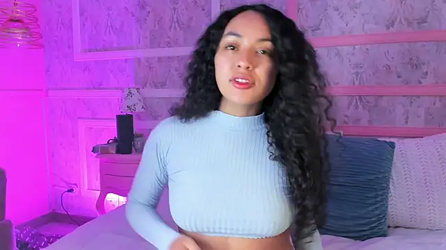 Snapshot of Arhii_khay chatting on 04-10-26, 11:37 Arhii khay online show from 04-10-26, 11:37