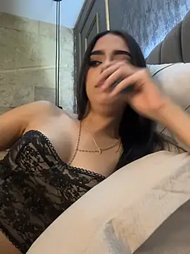 Maia antonelli online show from 04-03-26, 12:30