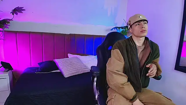 Andreew Style online show from 04-25-26, 02:14