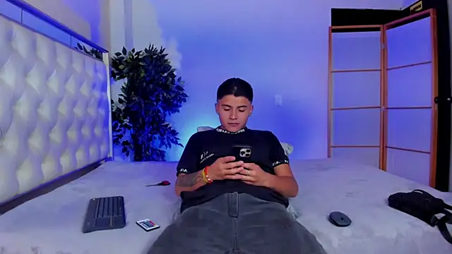 Liam Dustin online show from 08-01-26, 08:52