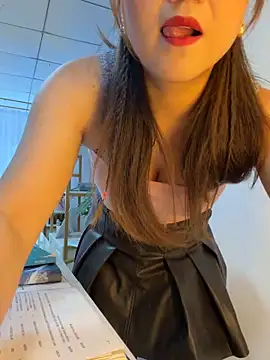 Xiaoxiao-y online show from 06-17-26, 07:00