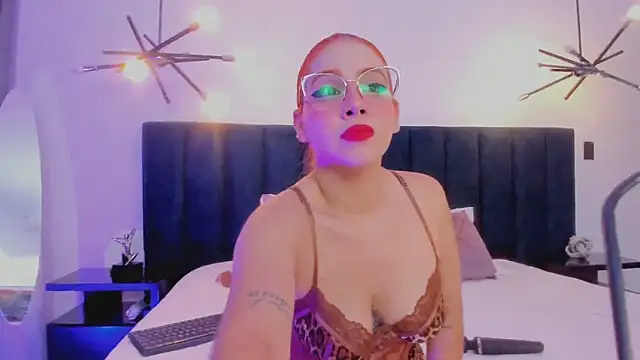 kirasweet7 online show from 06-11-26, 03:04
