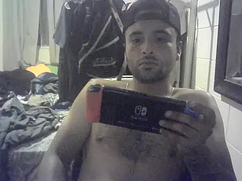 Snapshot of Relk130p chatting on 06-12-26, 07:40 Relk130p online show from 06-12-26, 07:40
