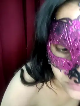 Hottymahi7 online show from 04-22-26, 09:38