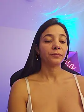 Snapshot of miaeyex chatting on 05-25-26, 12:33 miaeyex online show from 05-25-26, 12:33