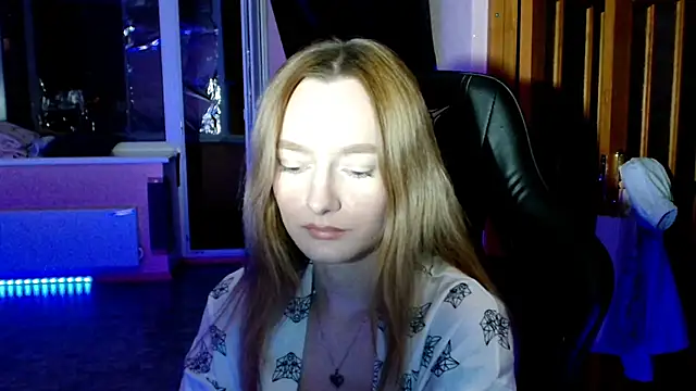 Snapshot of dilanklaver chatting on 03-25-26, 06:58 dilanklaver online show from 03-25-26, 06:58