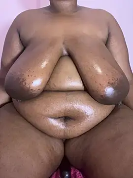 NaughtyGirl0000 online show from 07-12-26, 09:06