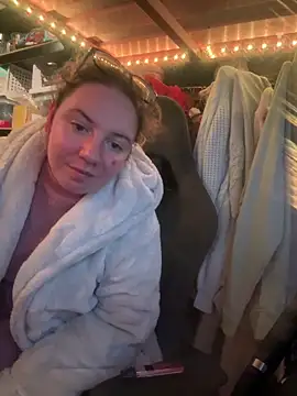 curvyneon online show from 04-04-26, 07:22