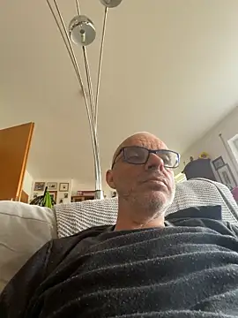 Thomate24 online show from 06-10-26, 05:07