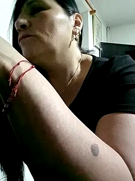 Ladygreeneyes online show from 04-26-26, 02:53