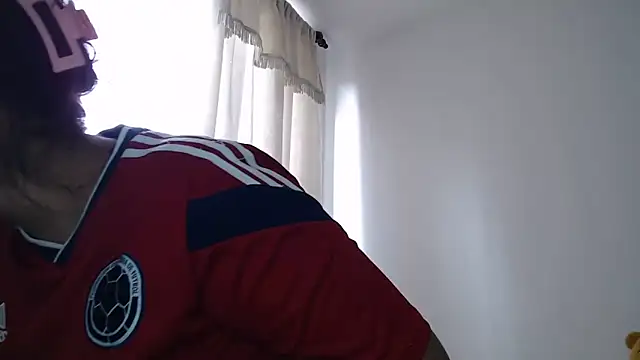 Mia skyy18 online show from 06-17-26, 09:05