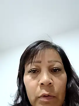 Snapshot of Naia_queen25 chatting on 03-18-26, 04:48 Naia queen25 online show from 03-18-26, 04:48