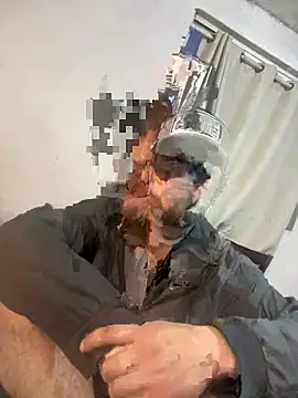 Snapshot of Juanppp1234 chatting on 03-15-26, 02:17 Juanppp1234 online show from 03-15-26, 02:17