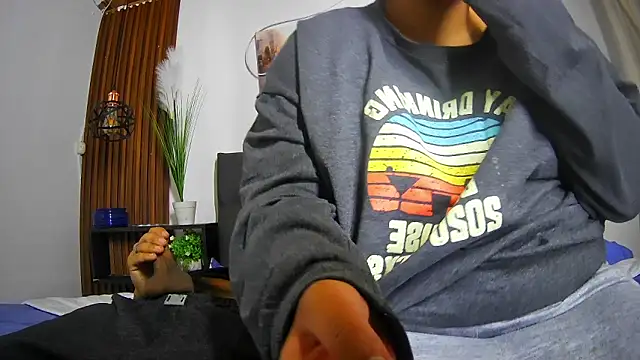 naughtycouplex  online show from 03-31-26, 10:32