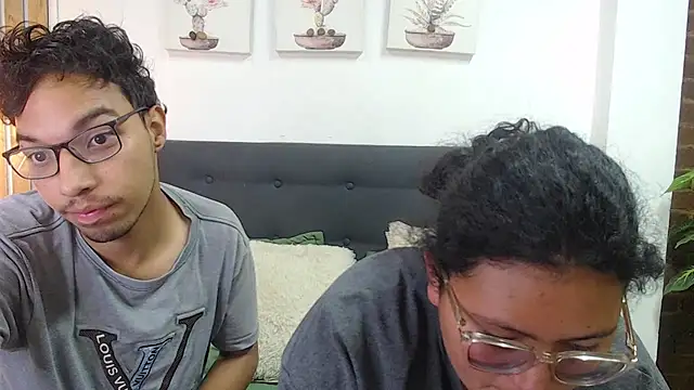 naughtycouplex  online show from 04-02-26, 01:47