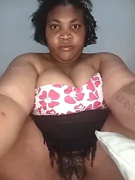 BeverlyQueen15 online show from 04-27-26, 10:41