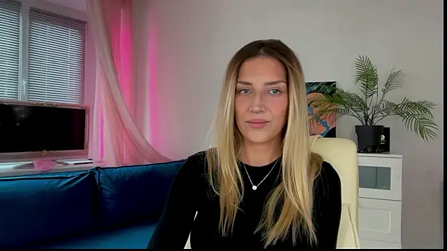 Snapshot of come_here_baby chatting on 03-29-26, 02:39 come here baby online show from 03-29-26, 02:39
